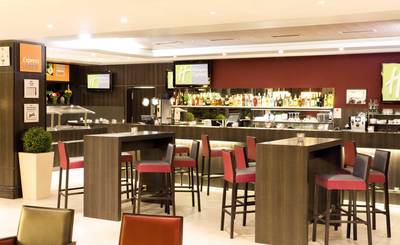 Photo Holiday Inn Express Zurich Airport